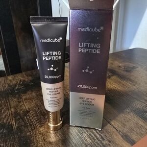 Medicube Lifting Peptide Eye Cream